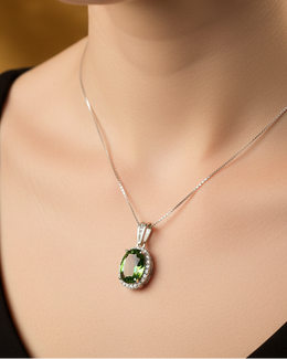 The Pink & Green Necklace